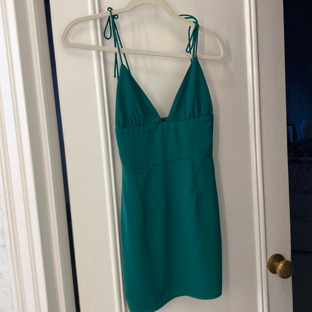 Emerald Superdown dress in perfect condition